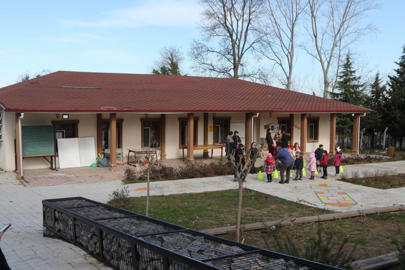 Çocuklar depremin izlerini Atakum’da siliyor