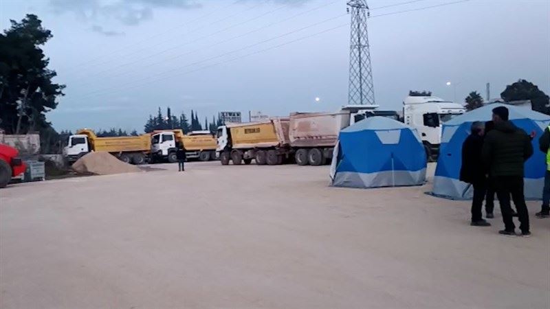 SİİRT BELEDİYESİ VE İL ÖZEL İDARESİ HATAY’DA ŞANTİYE KURDU