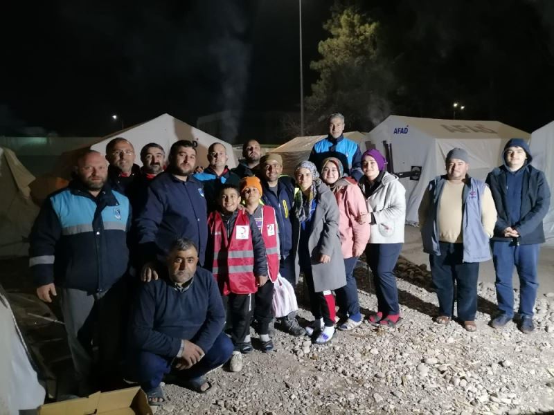 KAHRAMANMARAŞLI ÇOCUĞUN JESTİ DUYGULANDIRDI
