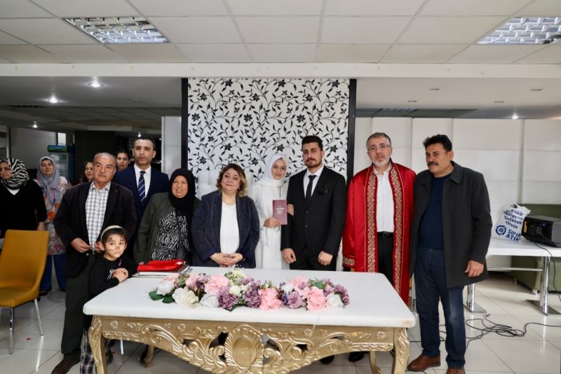 Başkan Savran, Depremzede Çiftin Nikahlarını Kıydı
