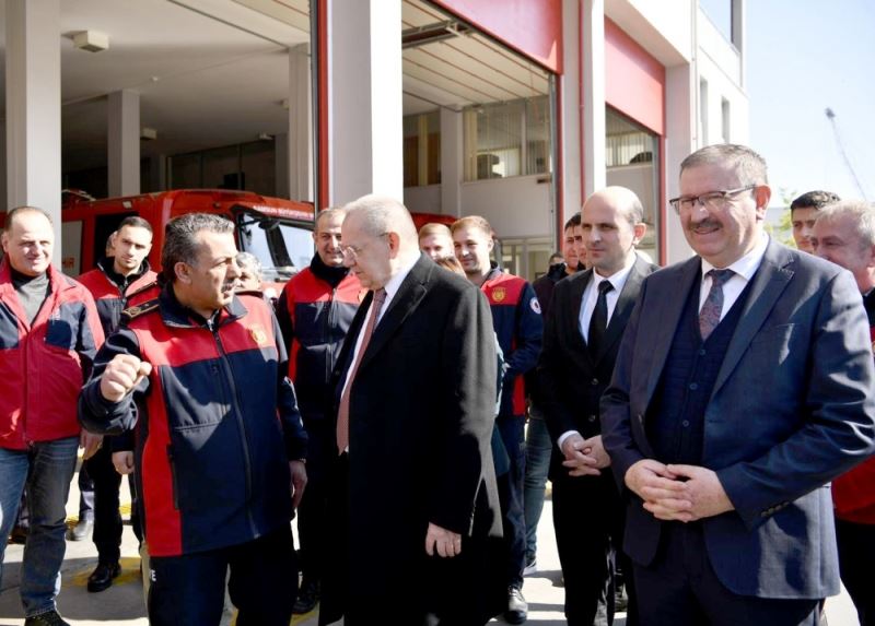 Başkan Demir, kahraman itfaiyecilerle bir araya geldi