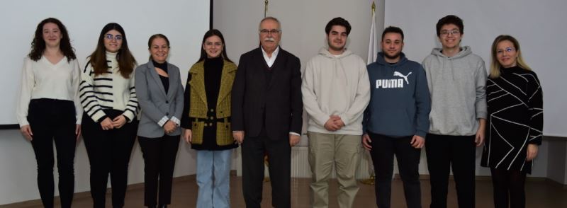 Başkan Gökhan, B40 Genç Şehir Temsilcileri Zirvesine Katılan Gençlerle Buluştu