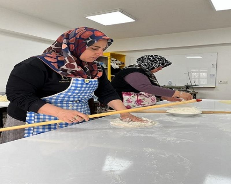 KURSİYER KADINLARIMIZ NENE HATUN RUHUYLA ÇALIŞIYOR
