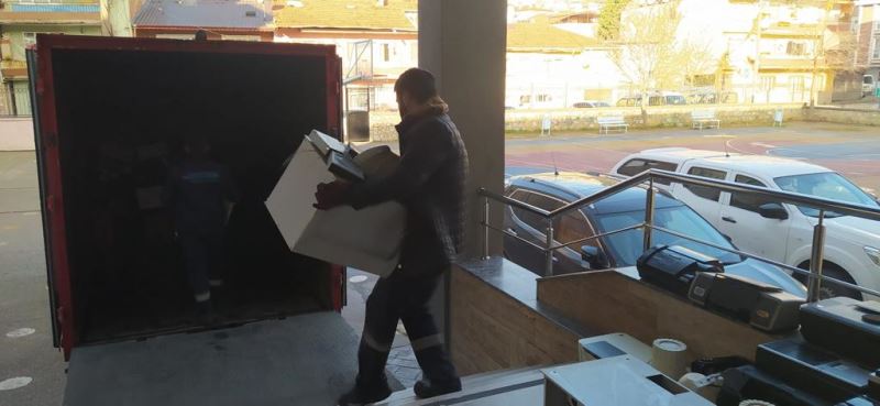 İZMİT BELEDİYESİ ŞUBAT AYINDA 2 BİN KİLO ELEKTRONİK ATIĞI GERİ DÖNÜŞÜME KAZANDIRDI