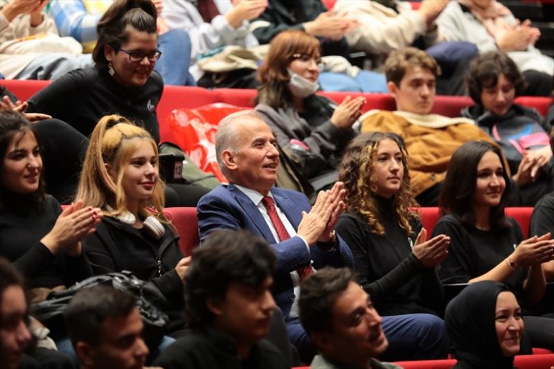 Başarıya giden yolda, Büyükşehir Denizlili gençlerin yanında
