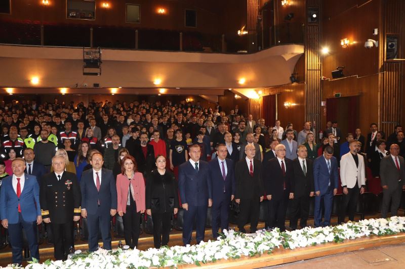 Büyükşehir Başkan Vekili Gülcan Kış “12 Mart İstiklal Marşı’nın Kabulü Ve Mehmet Akif Ersoy’u Anma Günü” Programına Katıldı