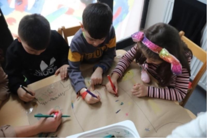 ÇOCUKLARIN HAYALLERİ BU ATÖLYELERDE CANLANIYOR