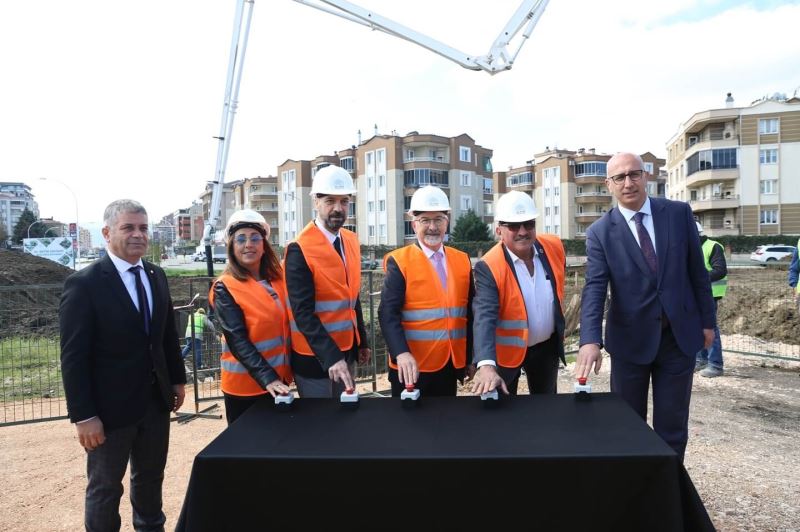 Dr. Refik Saydam Sağlıkçılar Parkı’nın temeli atıldı