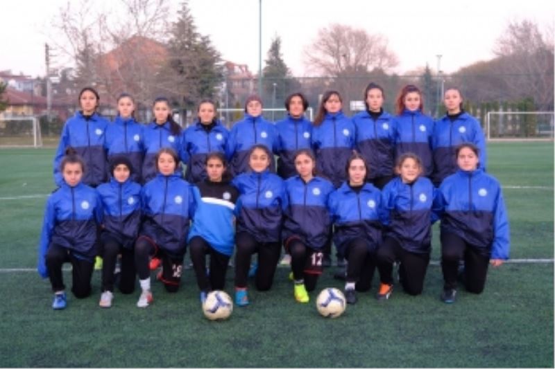 BÜYÜKŞEHİR GENÇLİK KADIN FUTBOL TAKIMI LİGE HAZIR