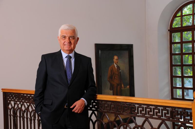 Başkan Gürün’den 18 Mart Mesajı  “Atatürk’ün önderliğinde tarihin akışını değiştiren şehitlerimizi şükranla anıyorum”