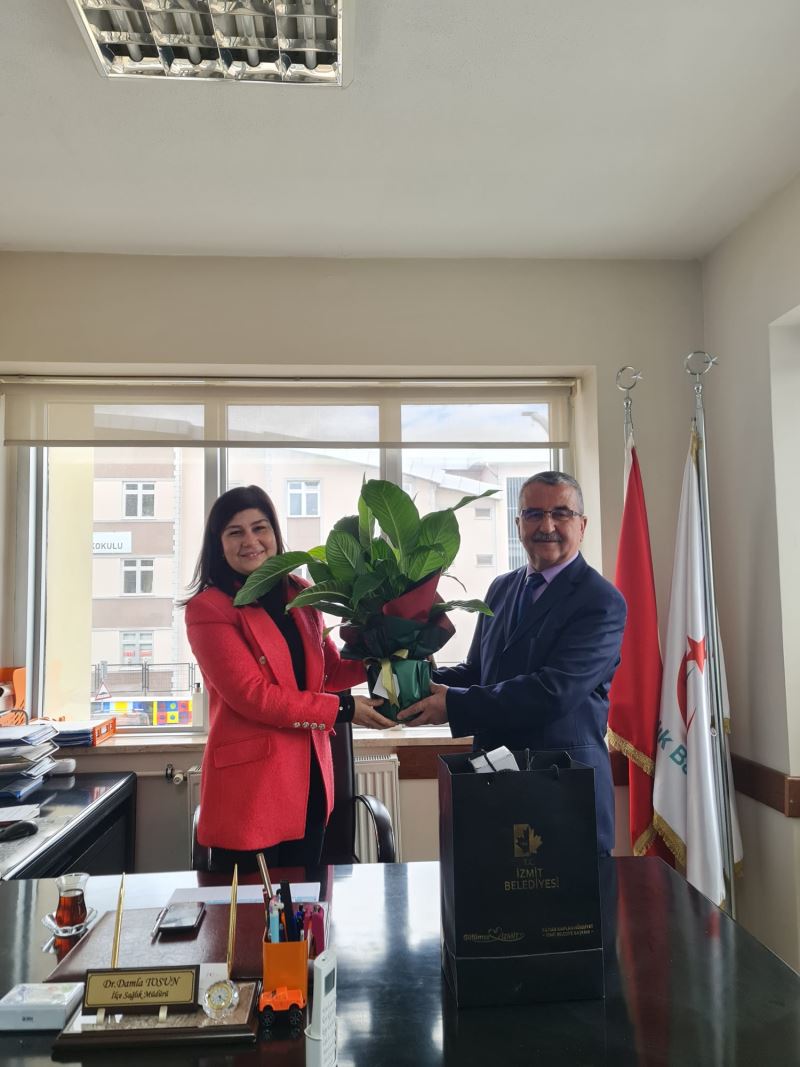 İZMİT BELEDİYESİ, SAĞLIK EMEKÇİLERİNİN 14 MART TIP BAYRAMINI TEBRİK ETTİ