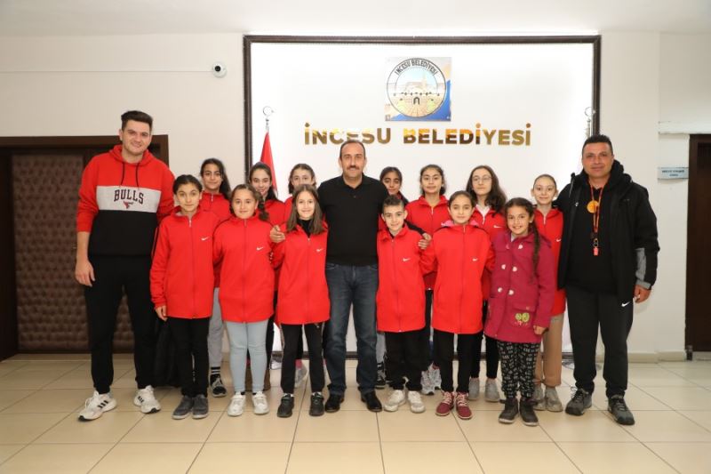 U10- U12 kategorisinde mücadele eden ve ligde 4 maçta 4 galibiyet alarak şampiyonluk yolunda emin adımlarla ilerleyen İncesu Belediyesi Gençlik ve Spor Kulübü Basketbol Takımımız,