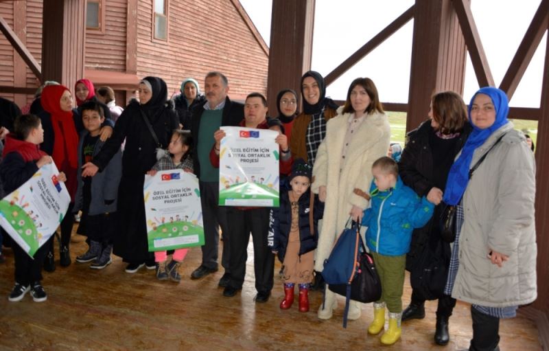 Down sendromlu çocuklar Kuş Cenneti’ni gezdi