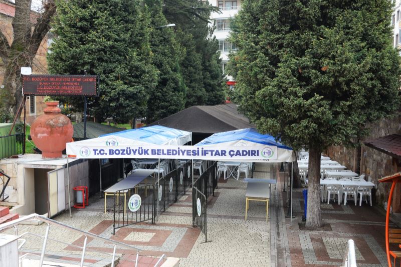 BOZÜYÜK BELEDİYESİ İFTAR ÇADIRI İFTARLAR İÇİN HAZIR