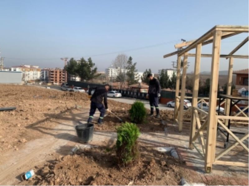 İMAR PLANINDA YEŞİL ALAN OLARAK GEÇEN YERLERE YENİ PARK