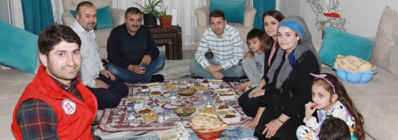 Başkan CIDIROĞLU İlk İftarını Depremzedeler İle Açtı