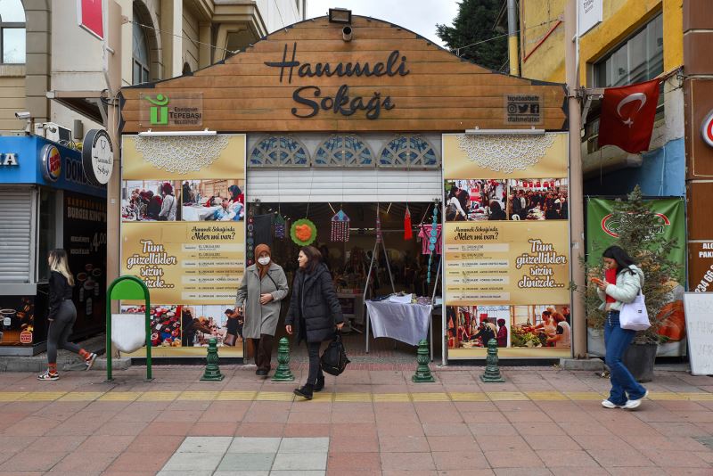 HANIMELİ SOKAĞI