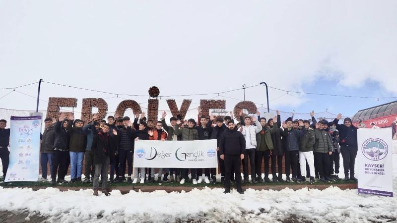 KAYMEK’in Ödüllü Projesi Değer Gençlik Zirvede