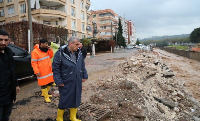 Başkan Beyazgül Taşkın Derelerinde İncelemelerde Bulundu