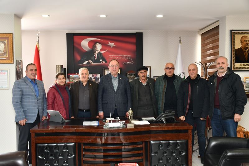 MERKEZ MAHALLE MUHTARLARINDAN BAŞKAN ELÇİN’E ZİYARET