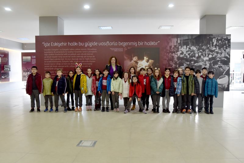 MİLLİ MÜCADELEYİ ANLATAN SERGİ KENT HALKINI AĞIRLIYOR