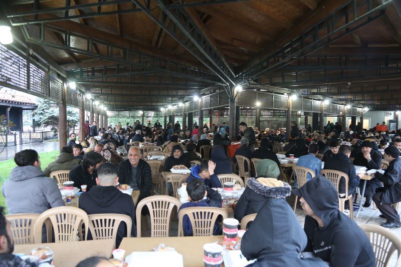 Vatandaşlardan Büyükkılıç’a “İftar Sofrası” Teşekkürü