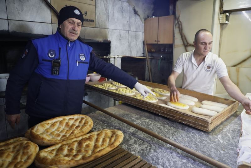 FIRINLARINDA, RAMAZAN PİDESİ VE HİJYEN DENETİMİ SÜRÜYOR