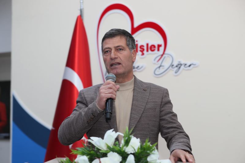 İZMİT BELEDİYESİ, KUAFÖRLER ODASI’NI İFTAR PROGRAMINDA AĞIRLADI