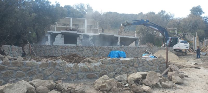 BODRUM’DA KAÇAK YAPILAŞMA İLE MÜCADELE KARARLILIKLA SÜRÜYOR
