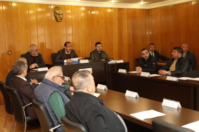Belediyemiz Mart ayı meclis toplantısı yapıldı. 4 gündem maddesinin görüşülüp karara bağlandığı toplantıda depremden etkilenen Göksun ilçemizin Belediyesi