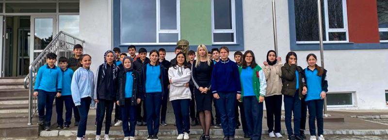 GENÇLER ZARARLI MADDELERE KARŞI BİLGİLENDİRİLDİ