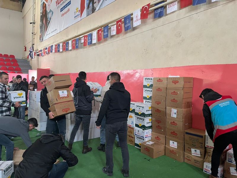 TEŞEKKÜRLER ÇILDIR 2 TON KAVILCA UNU 800 ADET GIDA KOLİSİ YERLERİNE ULAŞTIRILDI.. İYİ Kİ VARSINIZ