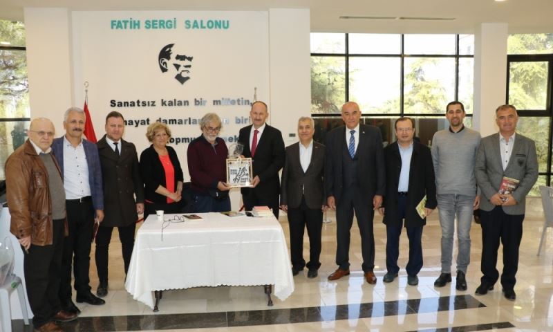 İbrahim Yıldırım İmza Gününde Okuyucuları İle Buluştu