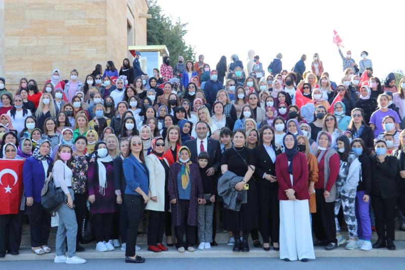 BAŞKAN YILMAZ; “TÜRK KADINI, KAHRAMANLIĞI VE VATANSEVERLİĞİYLE DÜNYAYA ÖRNEK OLMUŞTUR”