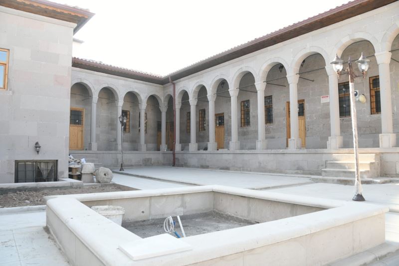 BEDRİYE MEDRESESİNDE RESTORASYON ÇALIŞMALARI TAMAMLANDI