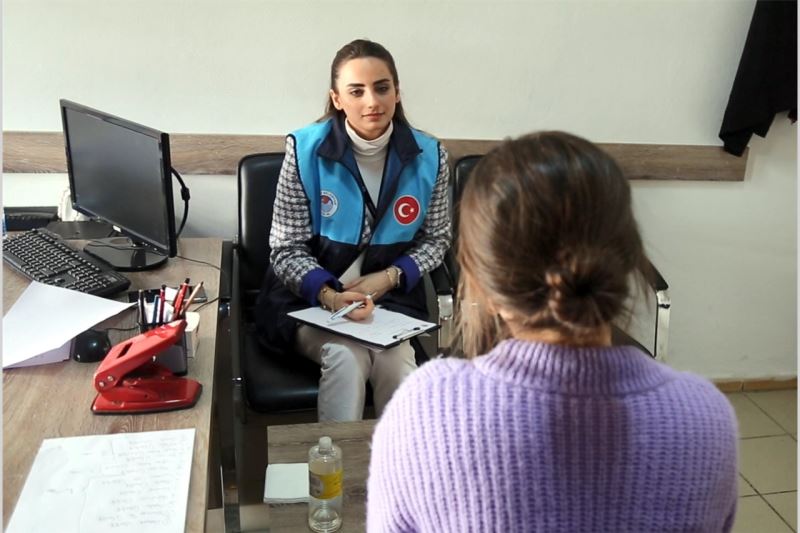 AKDENİZ BELEDİYESİ UZMAN PSİKOLOGLARINDAN DEPREMZEDELERE DESTEK