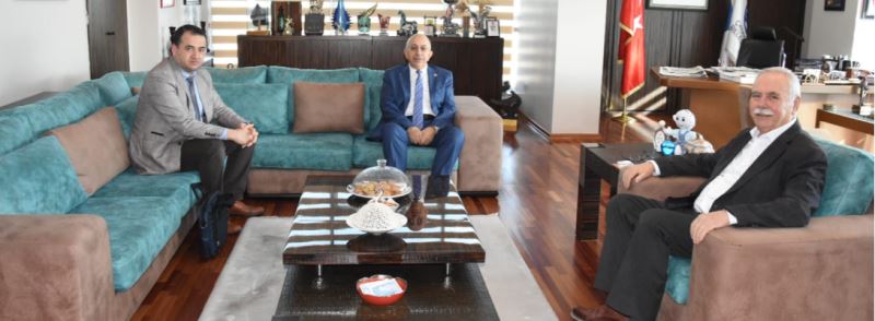 ÇOMÜ Rektörü Prof. Dr. Murat