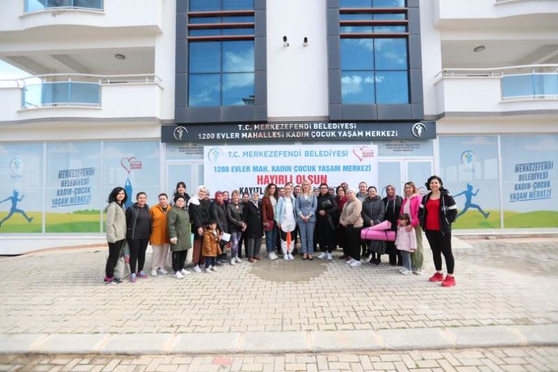1200 Evler Mahallesi Kadın Çocuk Yaşam Merkezi Açıldı
