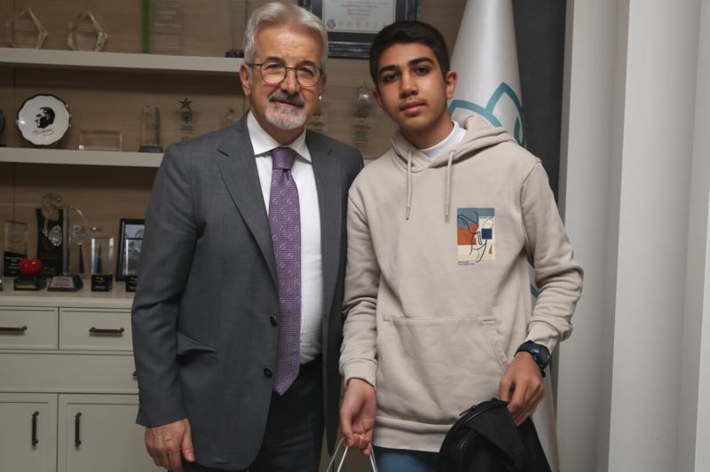 Depremzede atlet artık Nilüfer Belediyespor için koşacak