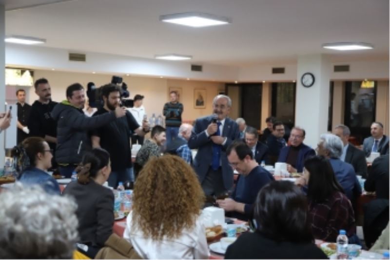 BASIN EMEKÇİLERİ BÜYÜKŞEHİR’İN GELENEKSEL İFTARINDA BULUŞTU