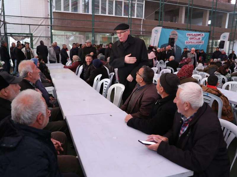 BAŞKAN KURT, ÇİFTELER’DE İFTAR SOFRASINDA VATANDAŞLA BULUŞTU
