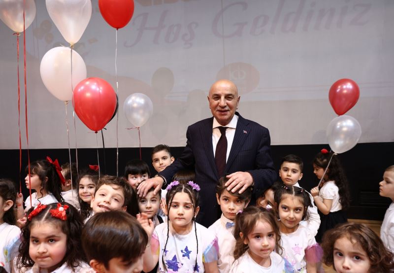Gül Kreş Adası’nın minik yürekleri 23 Nisan coşkusunu başlattı