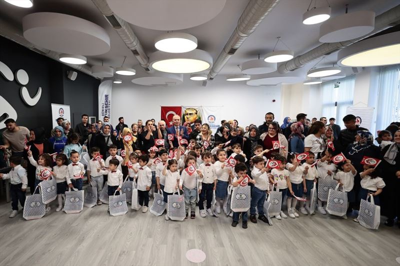 Başkan Zolan miniklerin bayram coşkusunu paylaştı