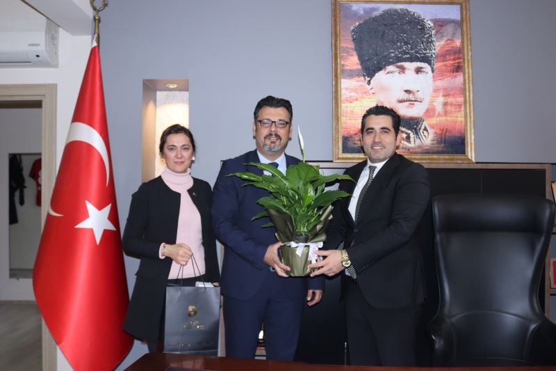 İZMİT BELEDİYESİ, KURULUŞUNUN 178. YIL DÖNÜMÜNDE TÜRK POLİS TEŞKİLATINI UNUTMADI