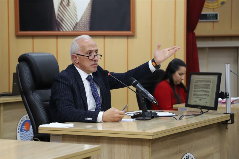 MUHALEFETİN ENGELİNE RAĞMEN BORÇLANMA YETKİSİ AKDENİZ BELEDİYE MECLİSİ’NDE KABUL EDİLDİ