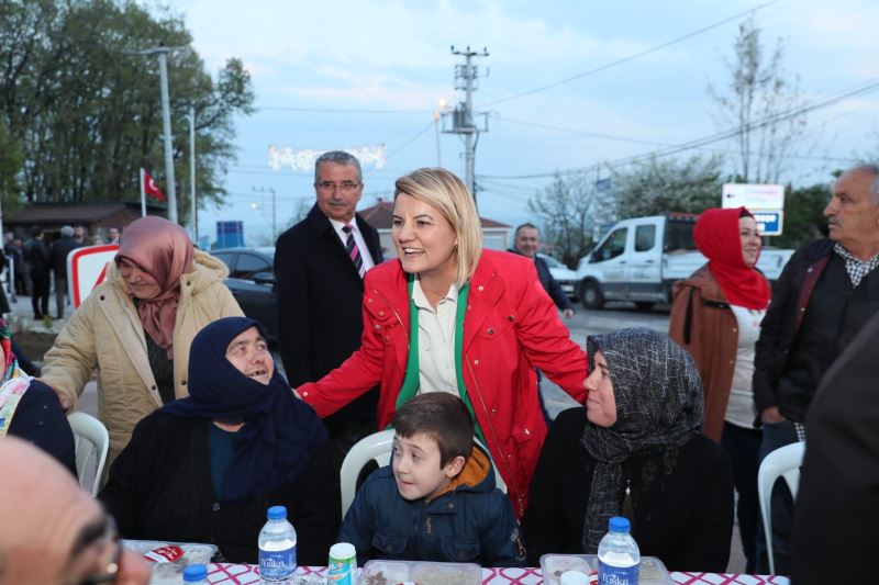 AMBARCI TEPEBAŞI CAMİİ, BİN AYDAN HAYIRLI KADİR GECESİNDE DUALARLA HİZMETE BAŞLADI