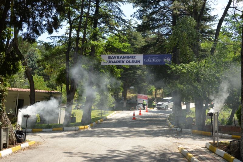 AREFE GÜNÜ BOZÜYÜK BELEDİYESİ’NDEN İLÇE MEZARLIĞINA ÜCRETSİZ OTOBÜS SEFERLERİ