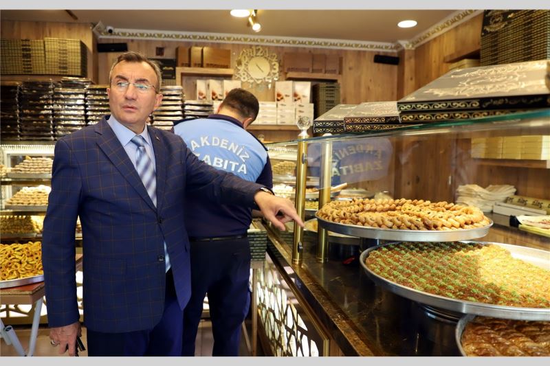 AKDENİZ ZABITASI RAMAZAN AYININ SON GÜNÜNDE DE DENETİME ÇIKTI