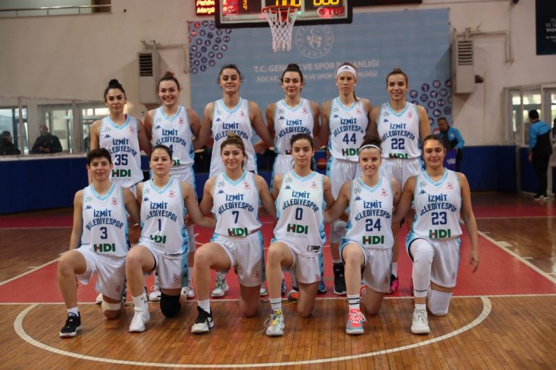 İZMİT’İN PERİLERİ FİNAL İÇİN PARKEYE ÇIKIYOR