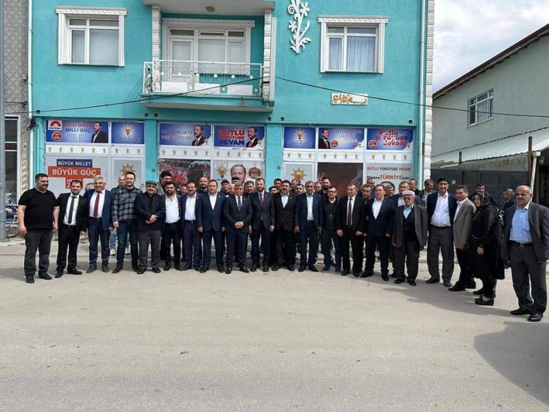 Hep Birlikte Nice Bayramlara Durmak Yok Yola Devam...